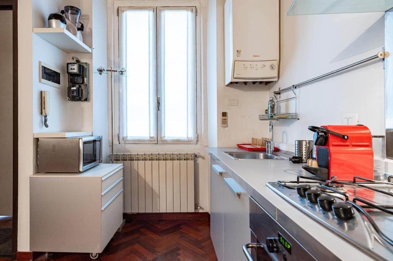 Ticinese Livings Comfy Suite - Full City Center Милано Екстериор снимка